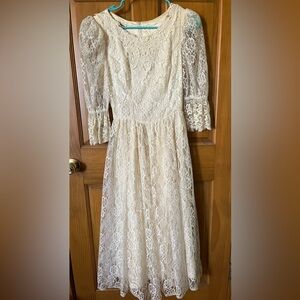 Vintage Gunne Sax Jessica McClintock lace tea length dress 7?